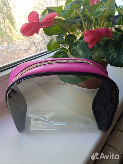 Уход,декор,косметички от Мэри Кэй