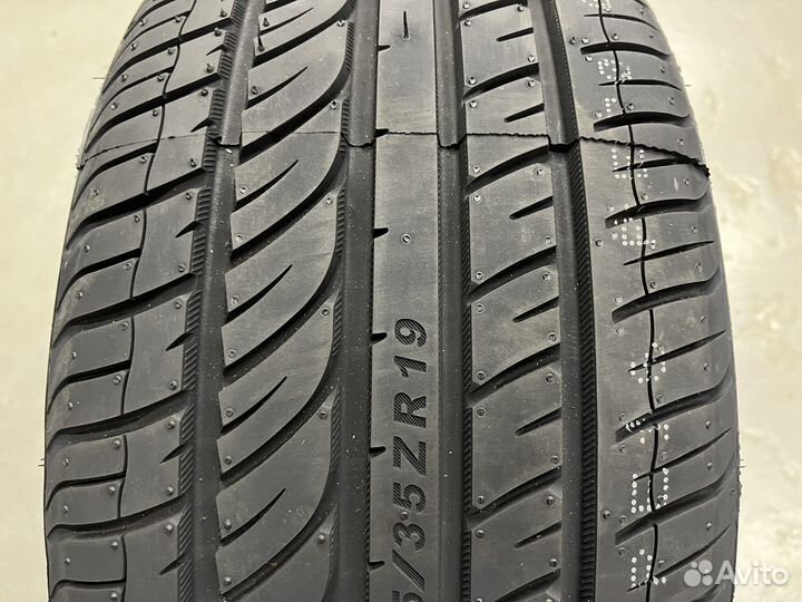 Evergreen EU72 235/35 R19 91Y