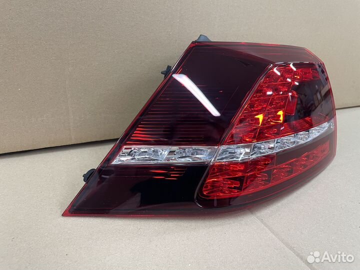 Фонарь задний наружный левый Volkswagen Golf VII