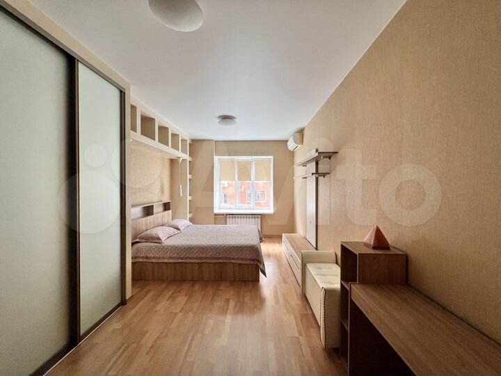 2-к. квартира, 85 м², 3/10 эт.