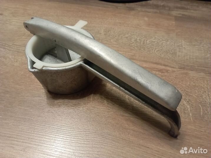 Советская соковыжималка для ягод