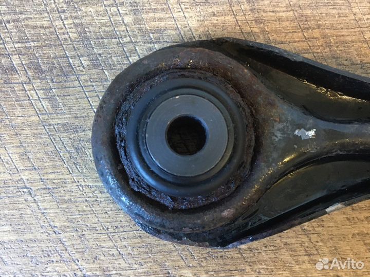 Поперечный рычаг подвески BMW E87