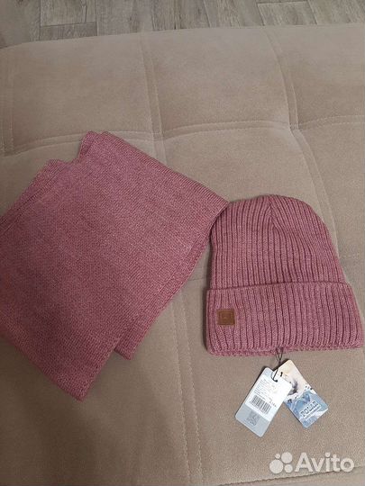 Комплект шапка и шарф женские