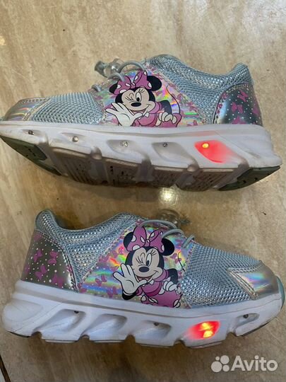 Светящиеся кроссовки Minnie Mouse размер 28