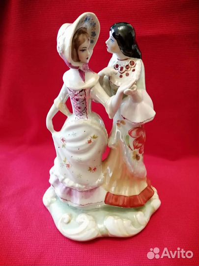 Статуэтка Гадалка