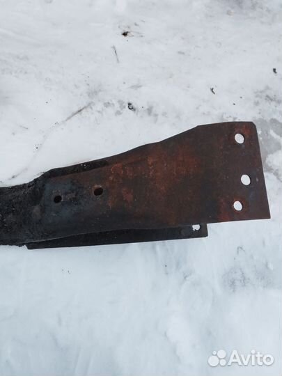 Траверса двигателя газель