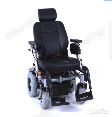 Кресло коляска с сиденьем автомобильного типа