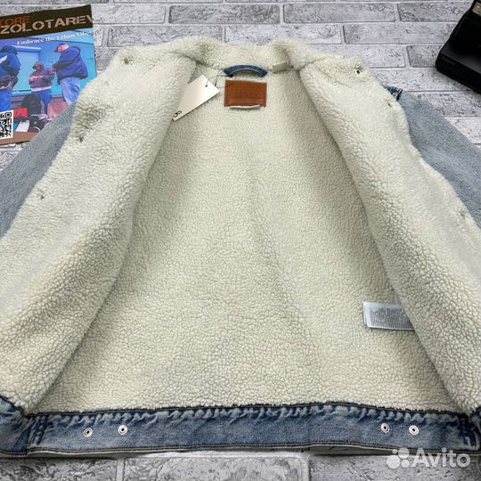 Шерпа Levis Blue Denim Jacket With Fur Lining