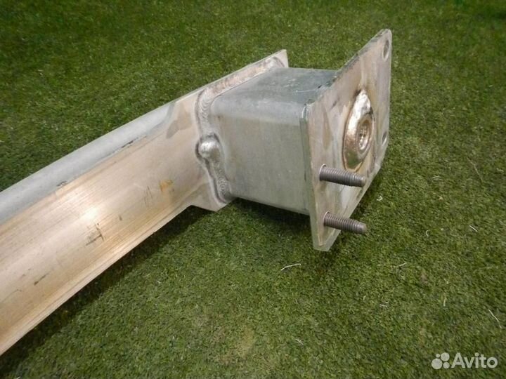 Усилитель заднего бампера Mercedes-Benz C-Class