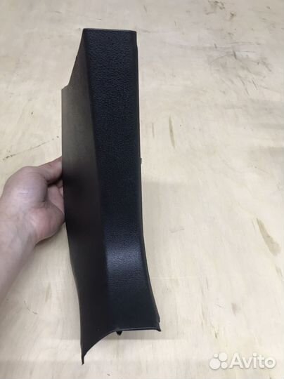 Накладка правого порога Passat CC