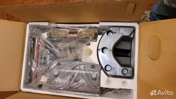 Моющий пылисос Bissell 7700. Новый