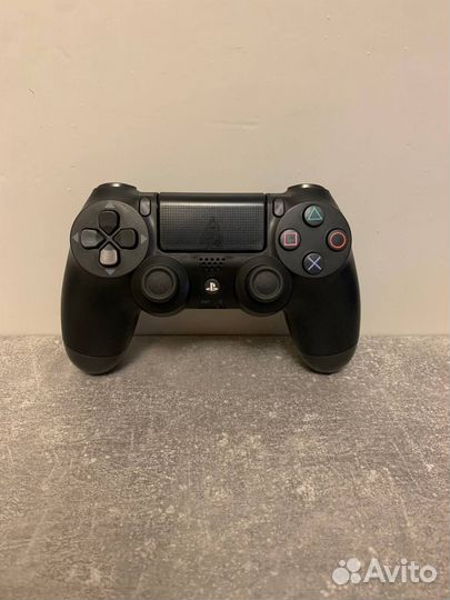 Геймпад PS4 беспроводной (Черный)