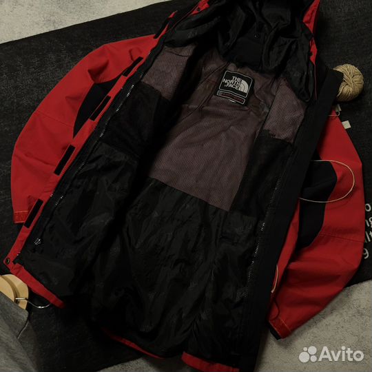 Ветровка The North Face Summit Series Hyvent