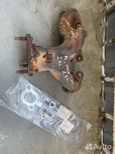 Выпускной коллектор Nissan Maxima a33