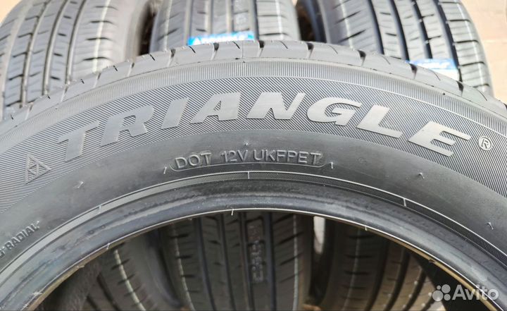 Triangle AdvanteX TC101 215/60 R17