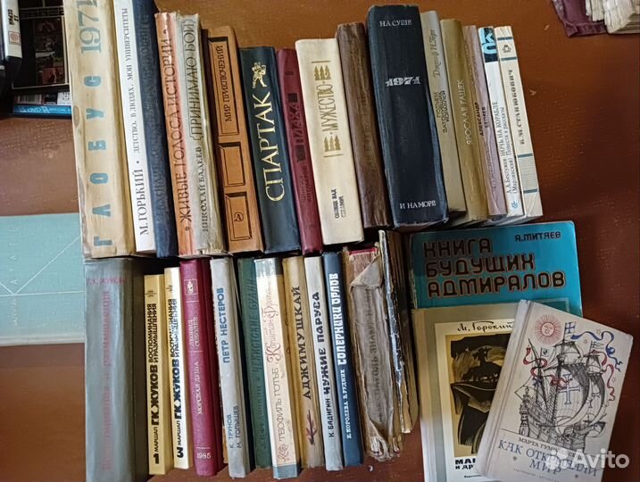 Книги отдам бесплатно