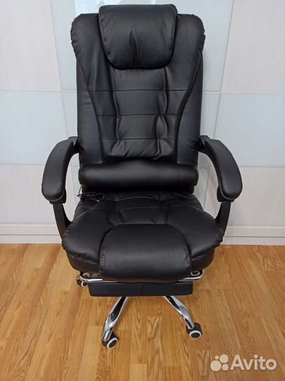 Офисное кресло