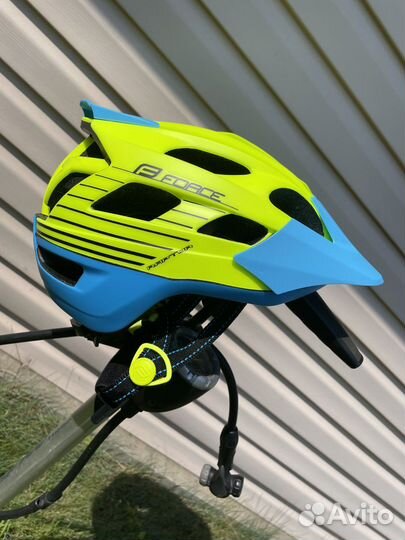 Велошлем новый force