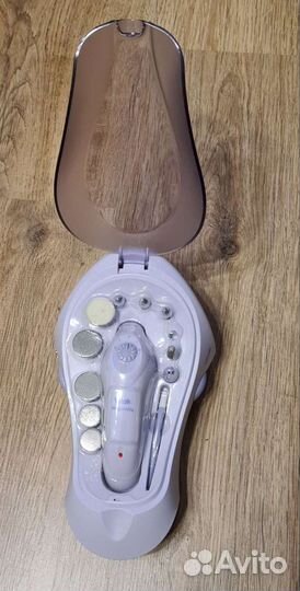 Маникюрный набор с сушкой для ногтей