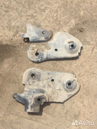 Кронштейн задний подрамника Рено Дастер