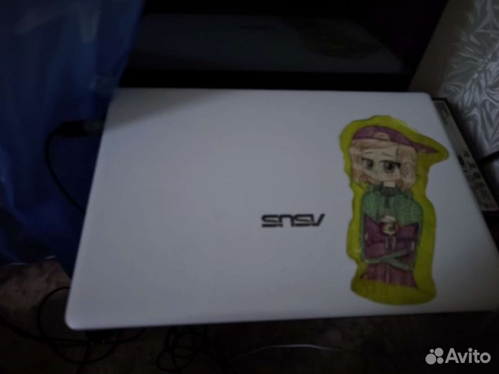 Ноутбук asus