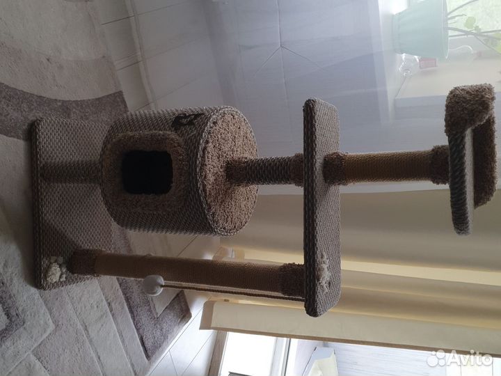 Домик для кошки с когтеточкой