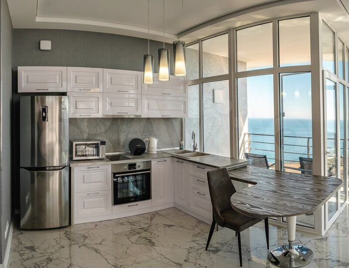 3-к. квартира, 80 м², 4/4 эт.