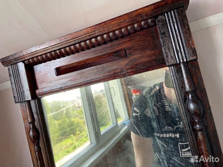 Зеркало старинное