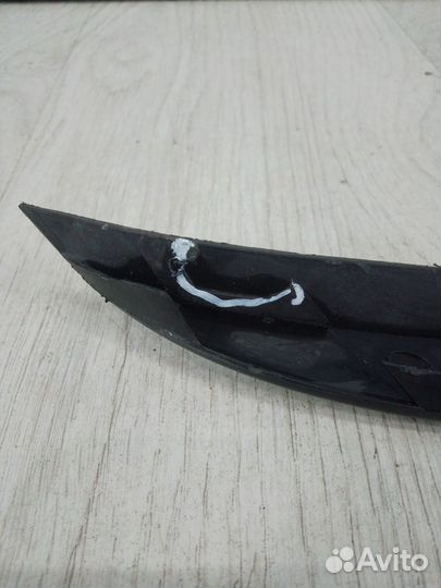 Планка вставка под фару Ресничка фары renault loga