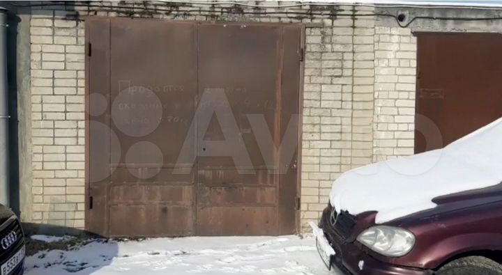 Гараж, > 30 м²