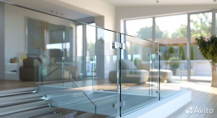 Стеклянное ограждение лестницы