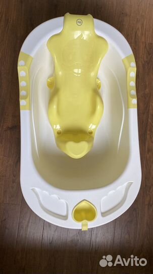 Ванночка для купания с горкой Happy baby