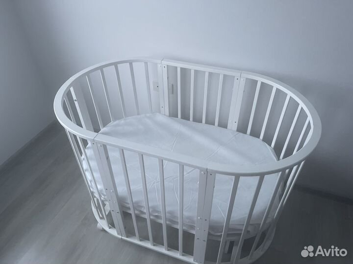 Детская кровать трансформер с маятником