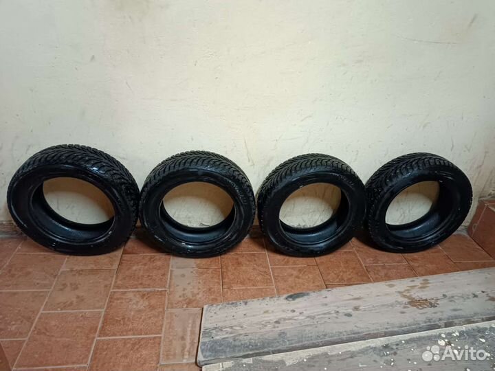 Yokohama Ice Guard Stud IG55 215/60 R17 100