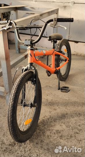 Трюковой велосипед BMX