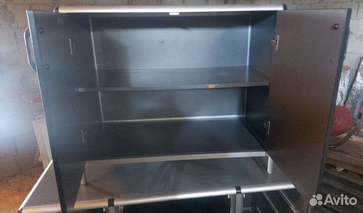 Шкаф-тумбочка массивная.95 см/80см/50см