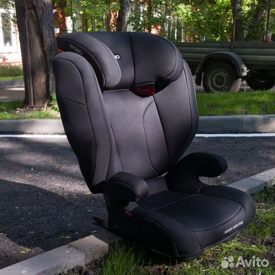 Автомобильное детское кресло Recaro Monza Nova EVO