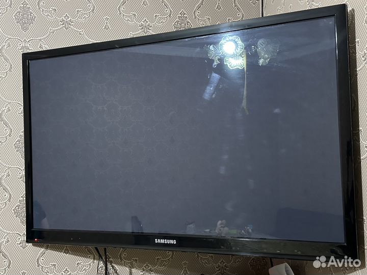 Телевизор samsung