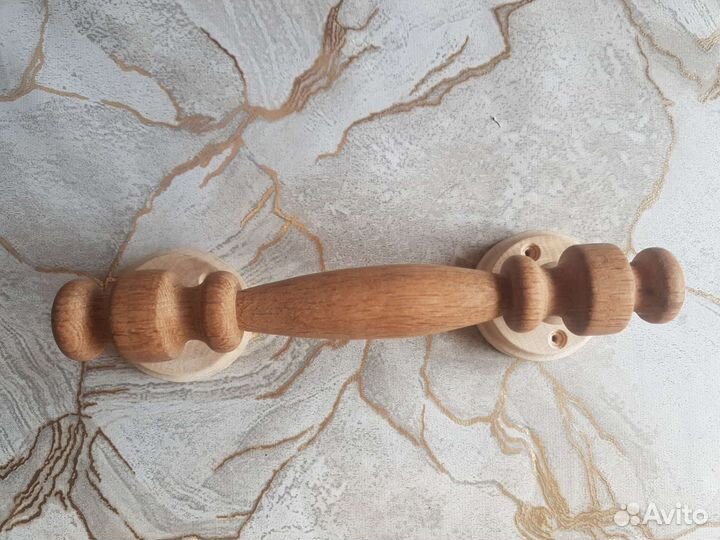 Дверные ручки деревянные