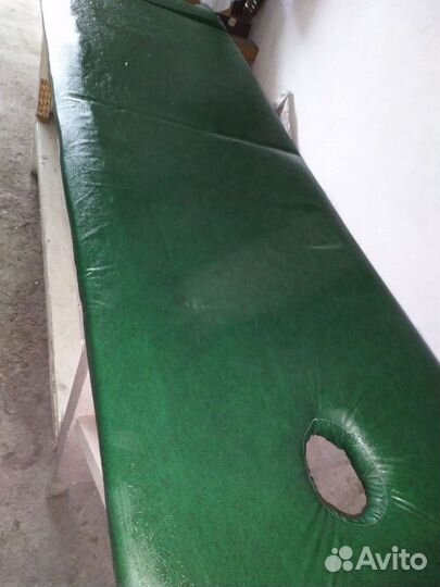 Стол для массажных услуг, стационарный