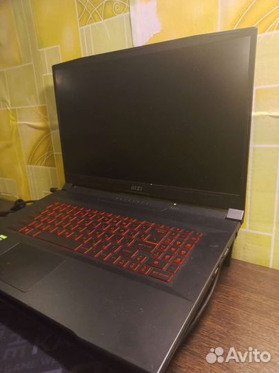 Игровой ноутбук MSI Katana