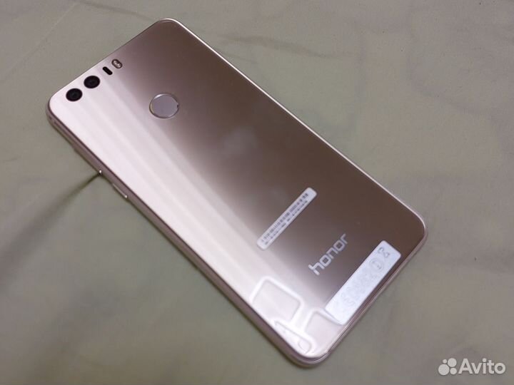 HONOR 8, 4/64 ГБ
