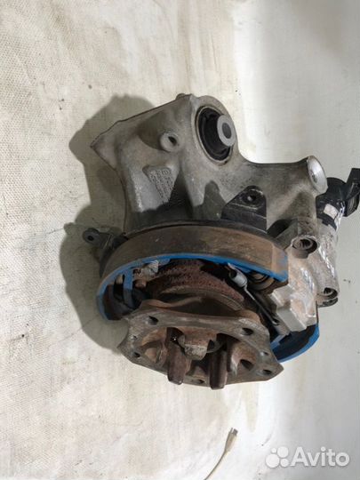 Цапфа задняя правая Porsche Cayenne 2010-2018