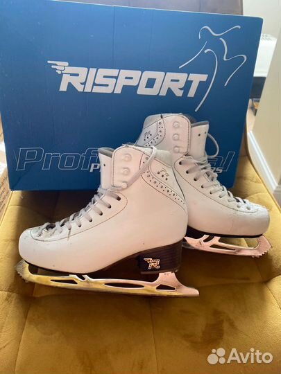 Фигурные коньки risport