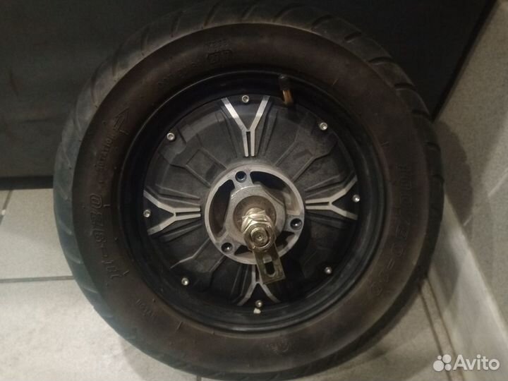 Мотор колесо на электроскутер