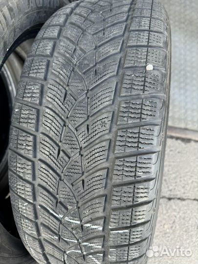 Goodyear UltraGrip Ice SUV 225/55 R18