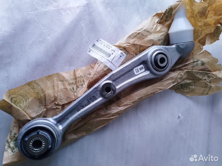 Рычаг 31106878082 BMW