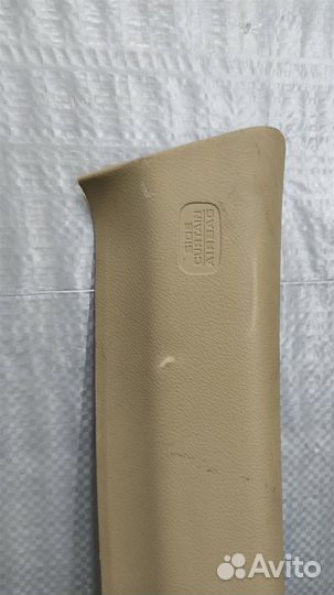 Обшивка правой стойки Honda CR-V 3 (RE) 2009