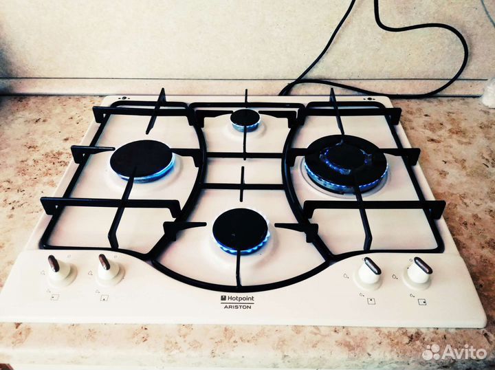 Варочная панель Италия Hotpoin ariston газовая