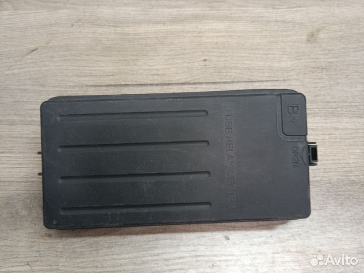 Крышка блока предохранителей Chevrolet lacetti